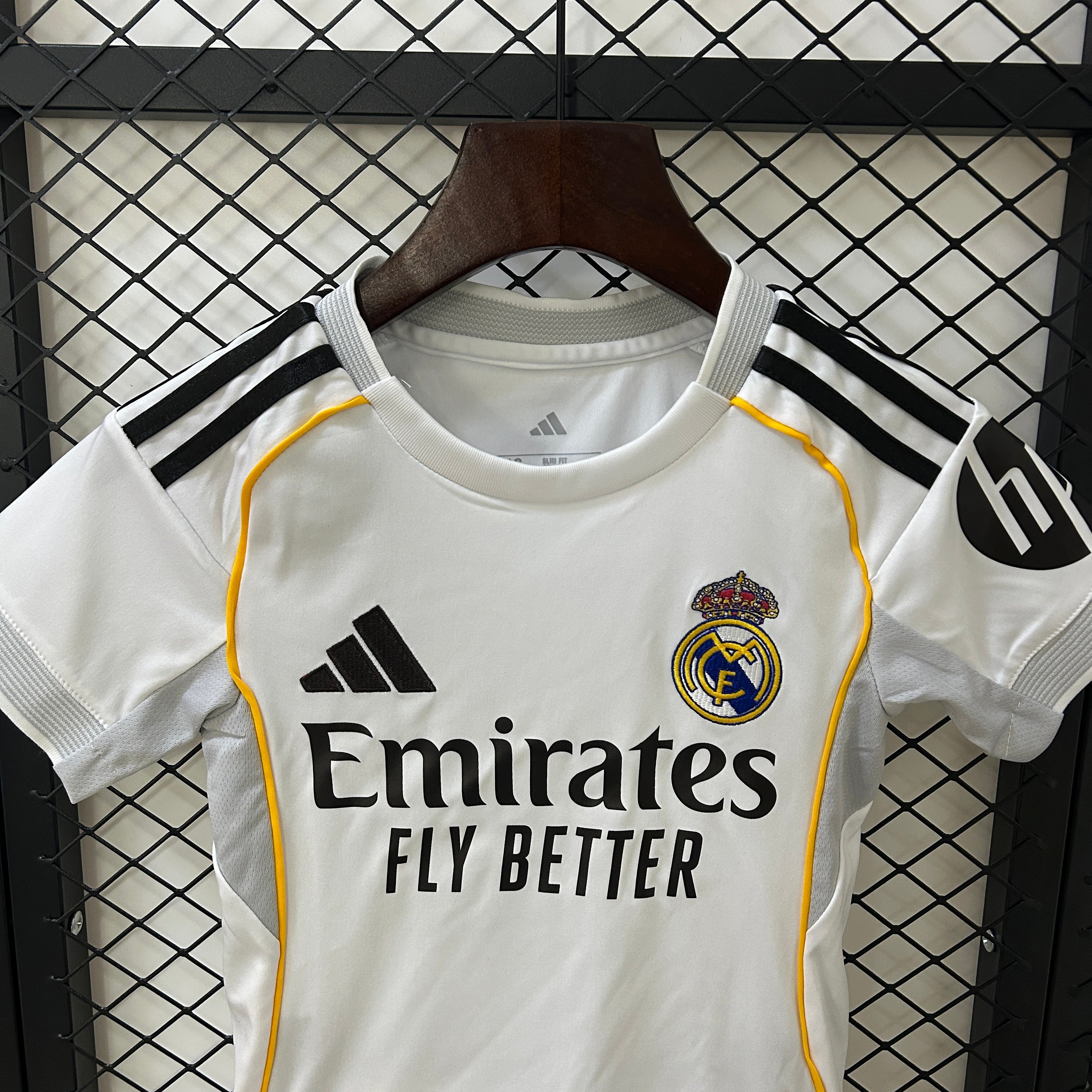 Real Madrid Local 25-26 Equipación para Niños